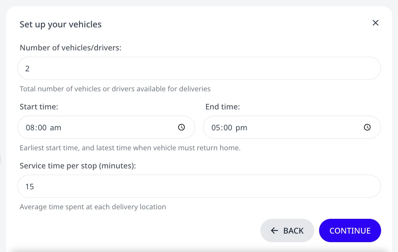 El paso Sus vehículos y conductores: Número de vehículos/conductores 2, Hora de inicio 08:00, Hora de fin 17:00 y Tiempo de servicio por parada 15