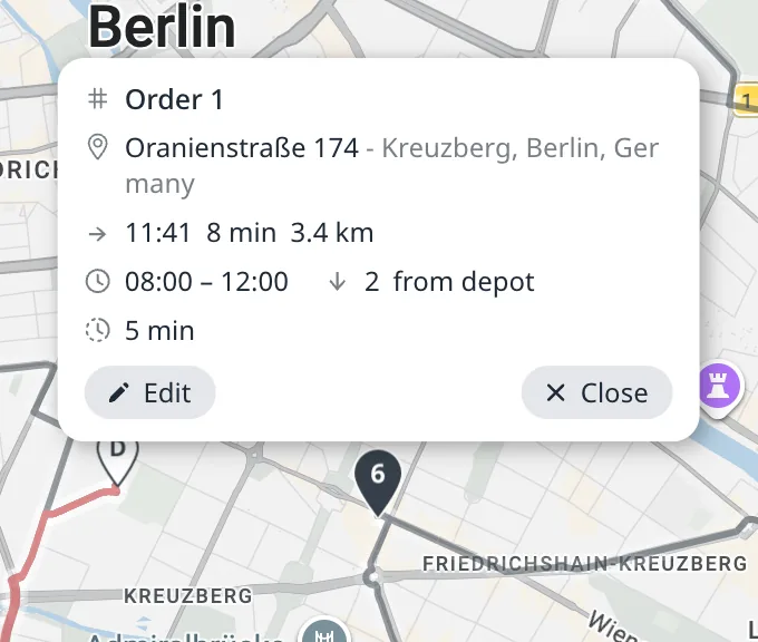 La fiche d'épingle d'un arrêt sur la page Optimiser : ETA, segment de trajet, durée de service et charge